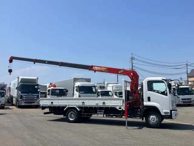 いすゞ フォワード 2PG-FRR90S1(2WD)の写真6