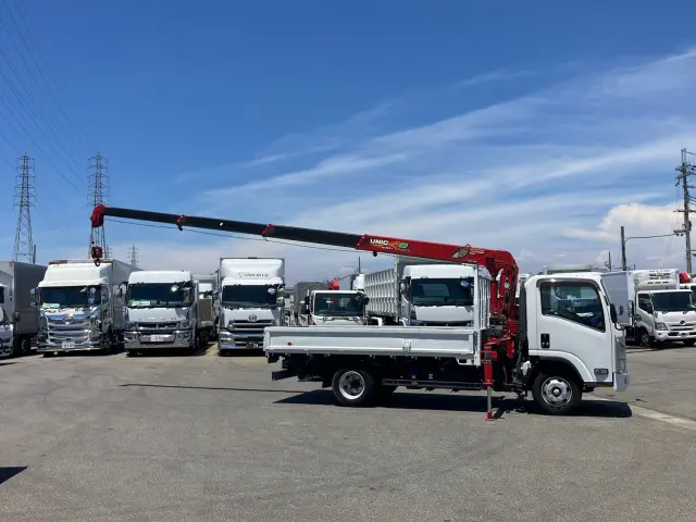 いすゞ エルフ 2RG-NPR88AR(2WD)の写真6