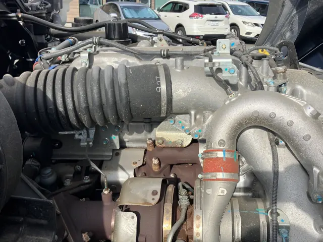 いすゞ ギガ 2PG-CYJ77D(8x4)の写真18