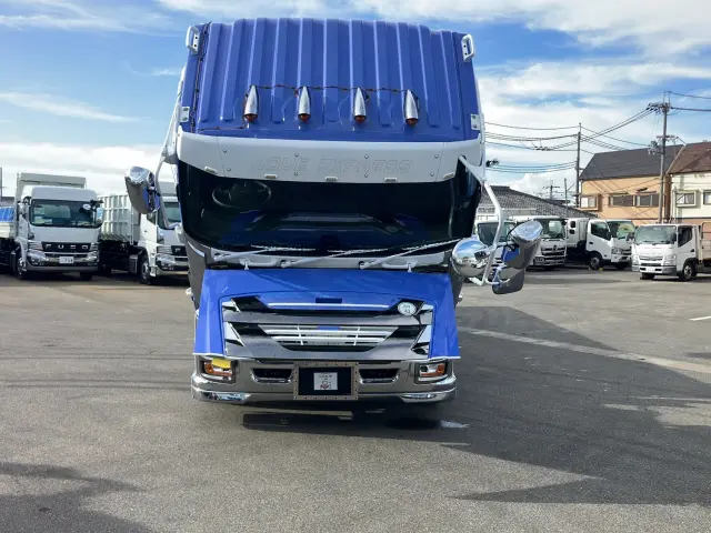 いすゞ ギガ 2PG-CYJ77D(8x4)の写真24