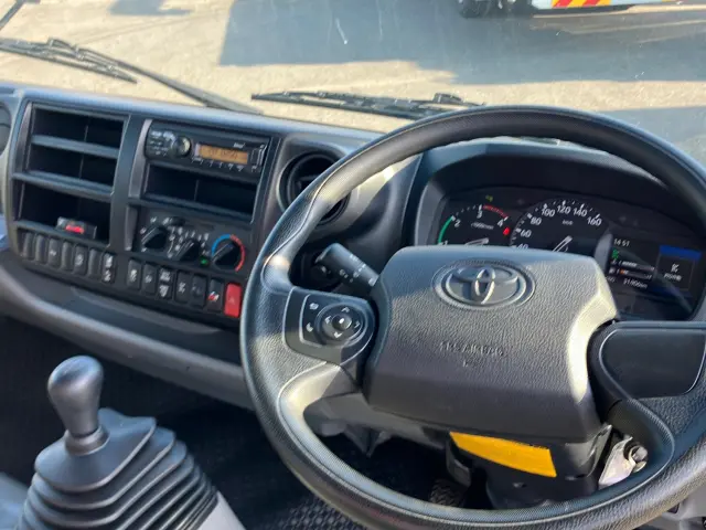 トヨタ ダイナ 2PG-XZU720(2WD)の写真21