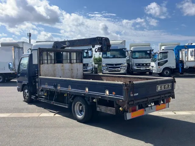 いすゞ エルフ PB-NPR81AR(2WD)の写真4