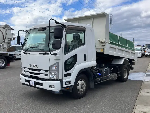 いすゞ フォワード 2RG-FRR90S2(2WD)の写真1