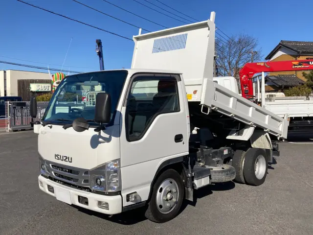 いすゞ エルフ 2RG-NJR88AD(2WD)の写真1