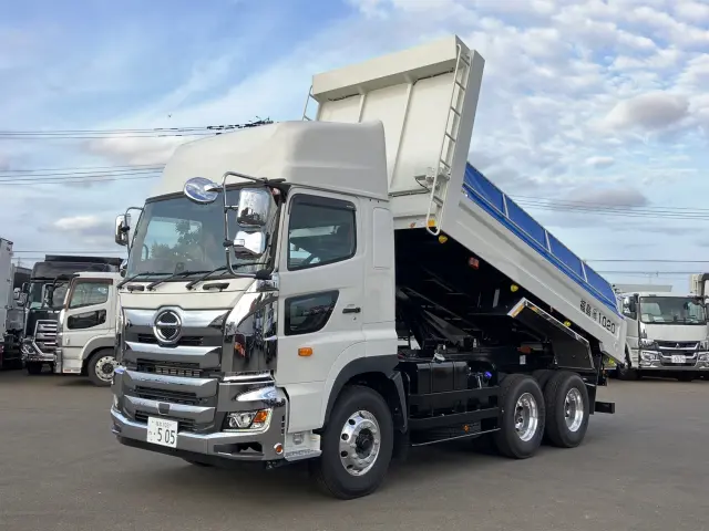 日野 プロフィア 2DG-FS1AGE(6x4)の写真1