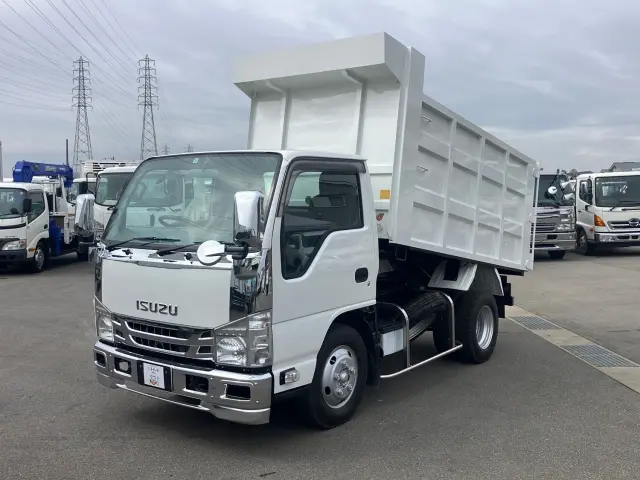 いすゞ エルフ TKG-NJR85AN(2WD)の写真1