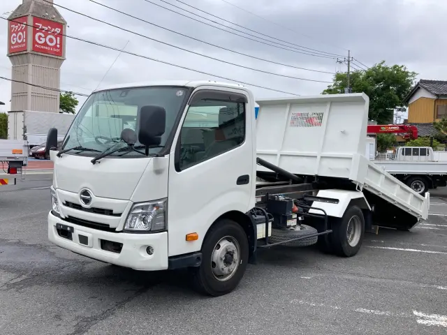 日野 デュトロ 2KG-XZU700X(2WD)の写真1