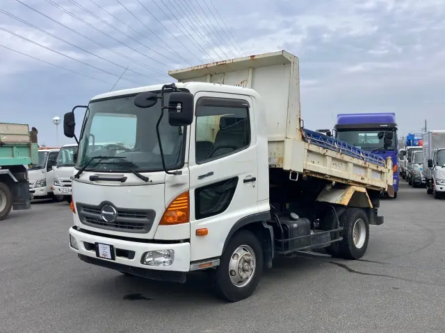 日野 レンジャー TKG-FC9JCAA(2WD)の写真1