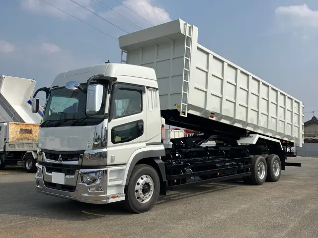 三菱 スーパーグレート 2KG-FV70HZ(6x4)の写真1