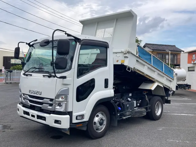 いすゞ フォワード 2RG-FRR90S1(2WD)の写真1