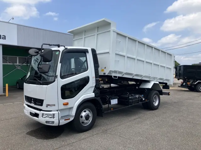 三菱 ファイター 2KG-FK72F(2WD)の写真1
