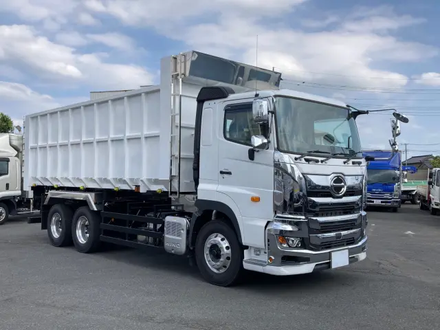 日野 プロフィア 2DG-FS1AJE(6x4)の写真2