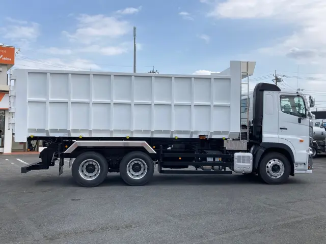 日野 プロフィア 2DG-FS1AJE(6x4)の写真8