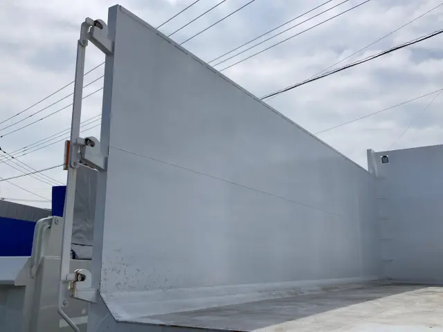 日野 プロフィア 2DG-FS1AJE(6x4)の写真12