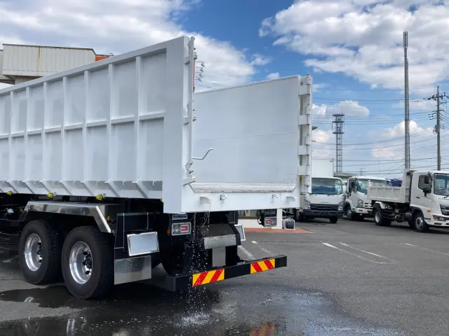 日野 プロフィア 2DG-FS1AJE(6x4)の写真15