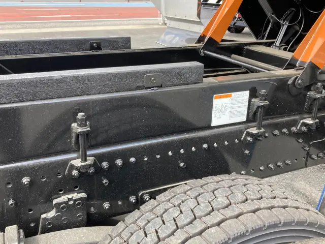 日野 プロフィア 2DG-FS1AJE(6x4)の写真18