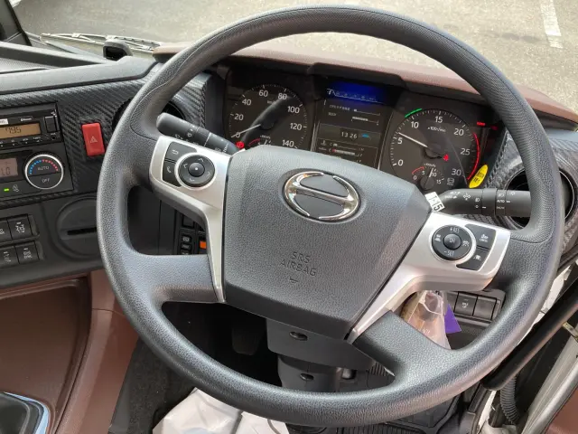 日野 プロフィア 2DG-FS1AJE(6x4)の写真24