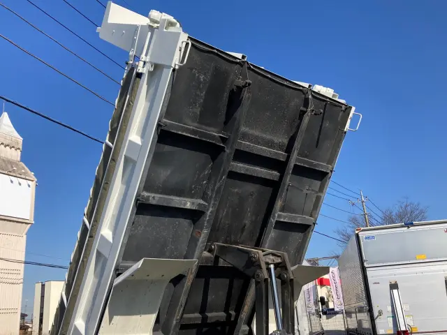 いすゞ フォワード 2RG-FRR90S1(2WD)の写真12