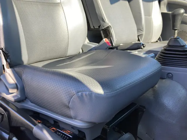 いすゞ フォワード 2RG-FRR90S1(2WD)の写真19