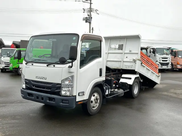 いすゞ エルフ 2PG-NPR88YN(2WD)の写真1