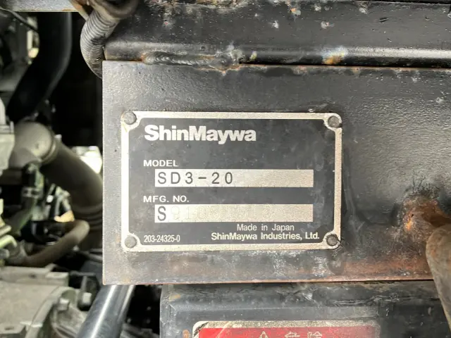 いすゞ エルフ 2PG-NPR88YN(2WD)の写真9