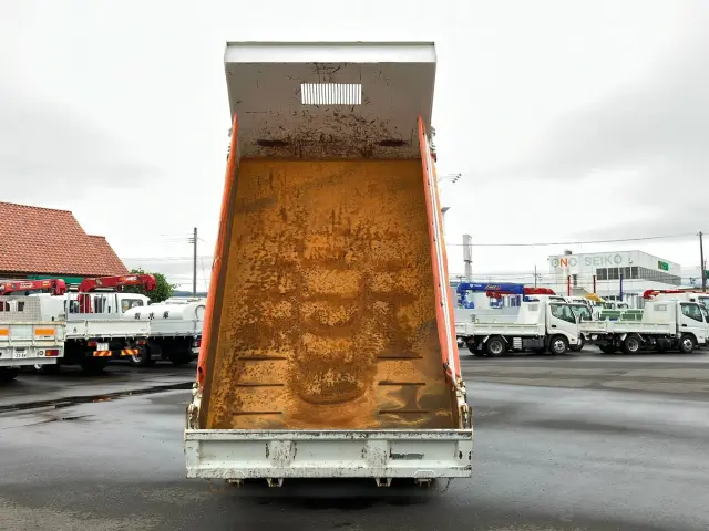 いすゞ エルフ 2PG-NPR88YN(2WD)の写真10