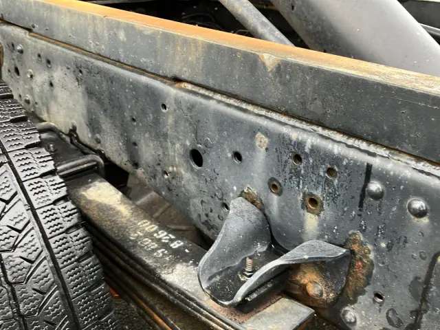 いすゞ エルフ 2PG-NPR88YN(2WD)の写真15