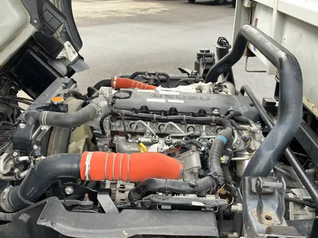 いすゞ エルフ 2PG-NPR88YN(2WD)の写真17