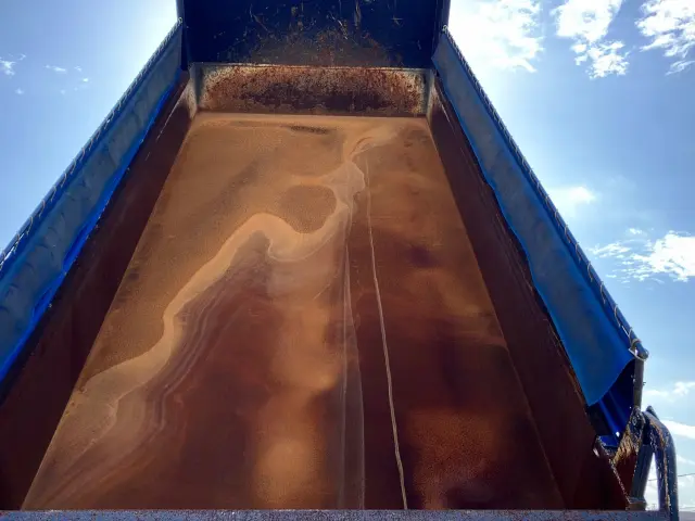 日野 プロフィア 2DG-FS1AGA(6x4)の写真11