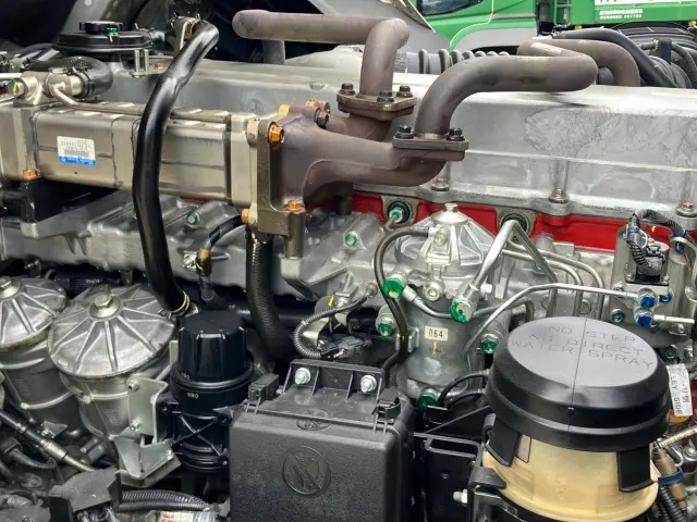 日野 プロフィア 2DG-FS1EGA(6x4)の写真17