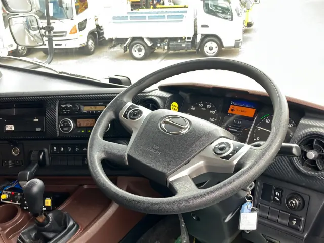 日野 プロフィア 2DG-FS1EGA(6x4)の写真21