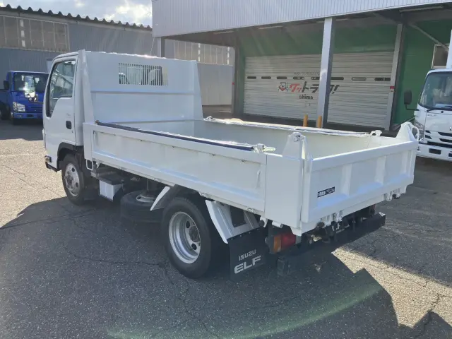 いすゞ エルフ TPG-NKS85AN(4WD)の写真4