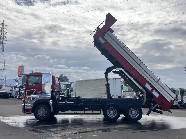 日野 プロフィア LKG-FS1EPBA(6x4)の写真5