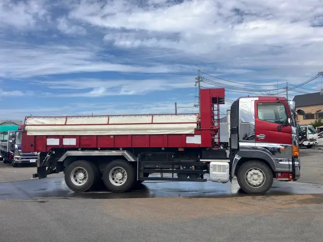 日野 プロフィア LKG-FS1EPBA(6x4)の写真8