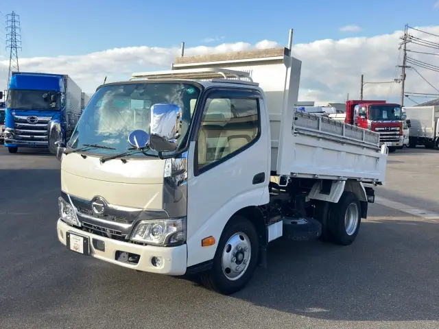 日野 デュトロ 2RG-XZU600T(2WD)の写真1