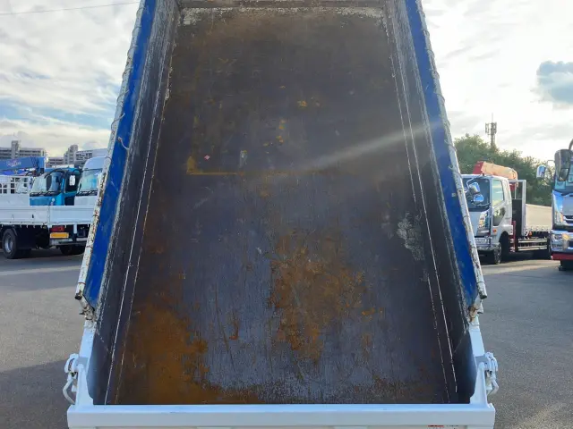 日野 デュトロ 2RG-XZU600T(2WD)の写真11