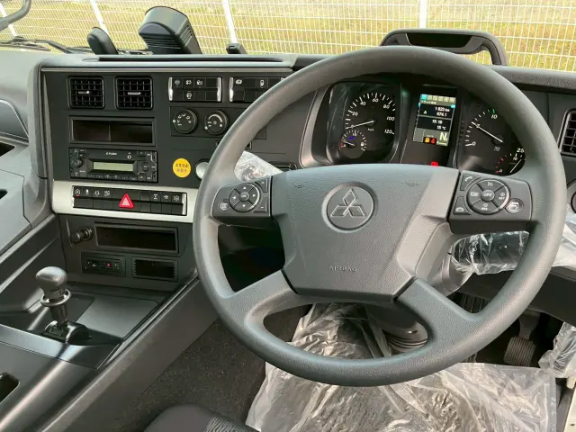 三菱 スーパーグレート 2PG-FV70HZ(6x4)の写真24