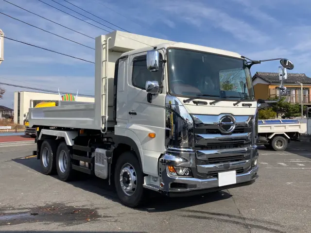 日野 プロフィア 2DG-FS1AGE(6x4)の写真2