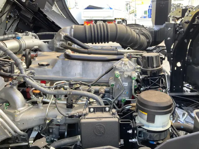 日野 プロフィア 2DG-FS1AGE(6x4)の写真17