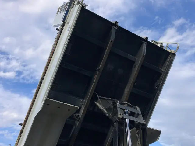 三菱 スーパーグレート 2KG-FV70HX(6x4)の写真12