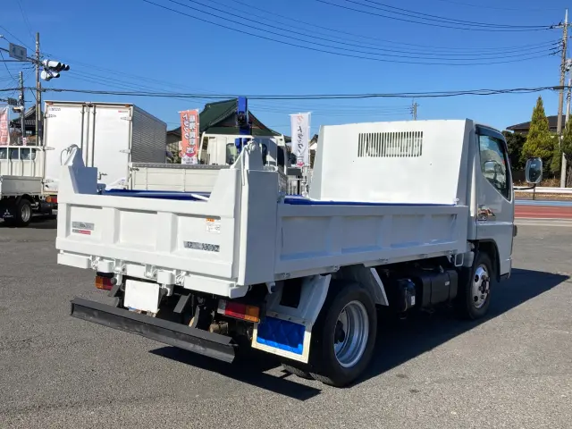 三菱 キャンター 2PG-FBA60(2WD)の写真3