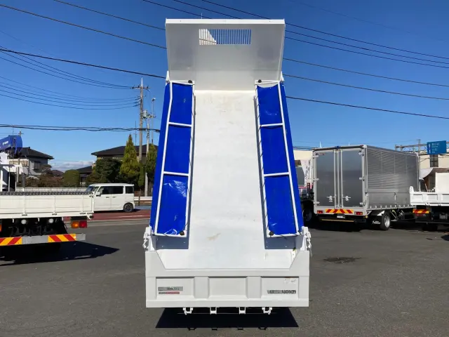 三菱 キャンター 2PG-FBA60(2WD)の写真10