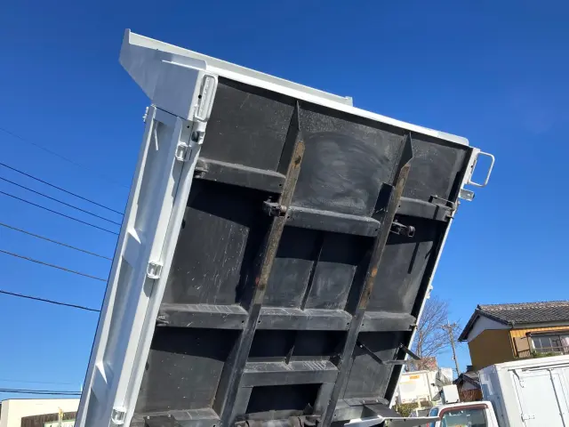 三菱 キャンター 2PG-FBA60(2WD)の写真12