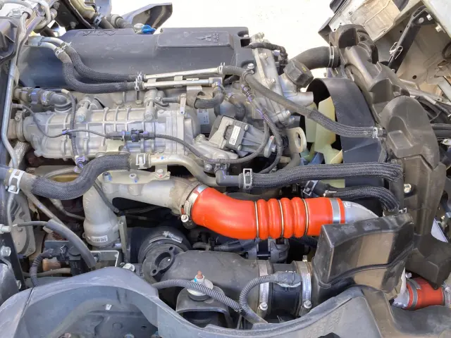 三菱 キャンター 2PG-FBA60(2WD)の写真18