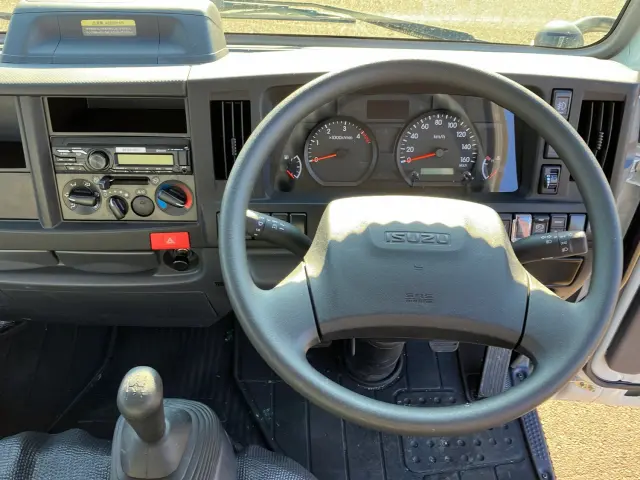 いすゞ エルフ 2PG-NKS88AD(4WD)の写真21