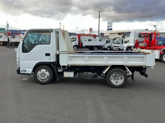 いすゞ エルフ TKG-NJR85AD(2WD)の写真7