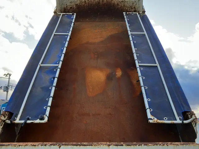 いすゞ エルフ TKG-NJR85AD(2WD)の写真11