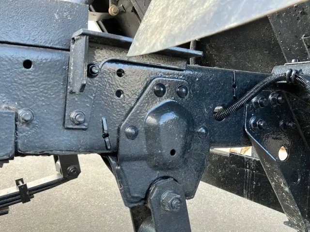 いすゞ エルフ TKG-NJR85AD(2WD)の写真14