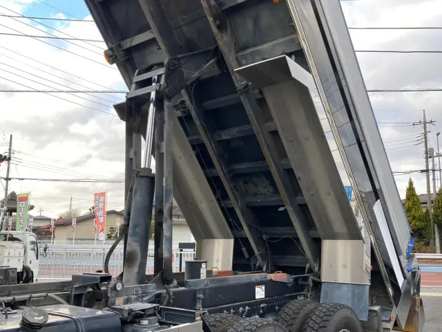 日野 プロフィア 2DG-FS1AGA(6x4)の写真13