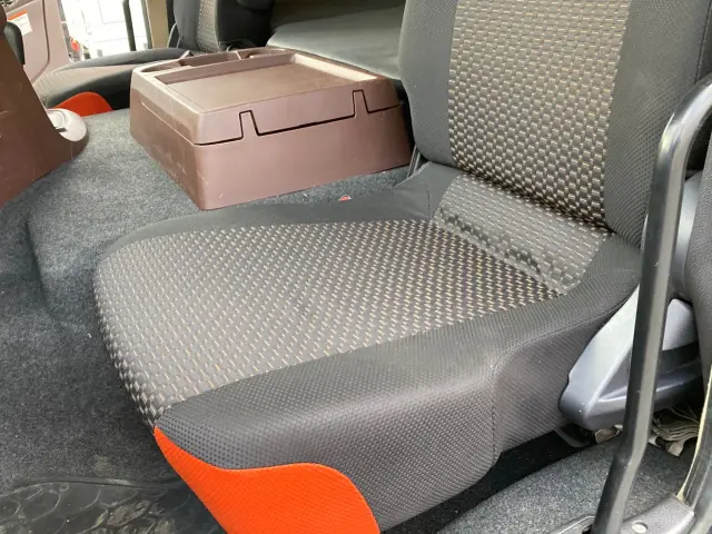 日野 プロフィア 2DG-FS1AGA(6x4)の写真20